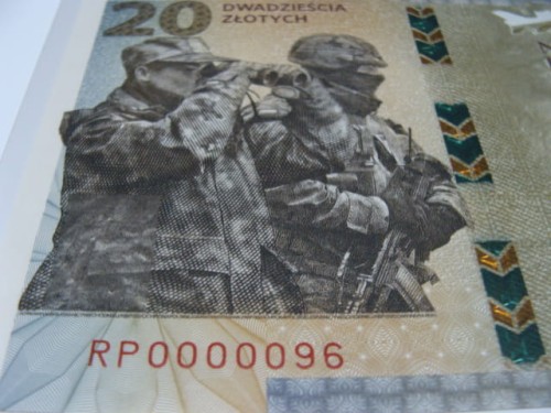 Banknot kolekcjonerski 20 zł / 2022 r. - Ochrona polskiej granicy wschodniej.  
Warszawa, Sklep Numizmatyczny:  
www.sklepnumizmatyczny.eu